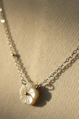 Mother-of-Pearl Flower Pendant Necklace