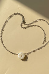 Mother-of-Pearl Flower Pendant Necklace
